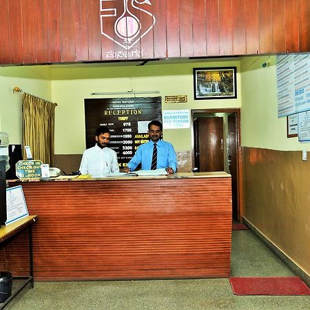 Kstdc Hotel Mayura Yatrinivas Mysore Exteriör bild