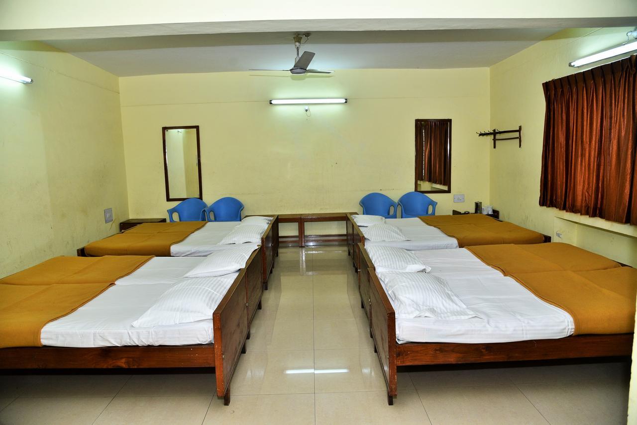 Kstdc Hotel Mayura Yatrinivas Mysore Exteriör bild